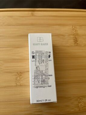 Beauty Glazed White Liquid Foundation - Lightweight Natural Finish